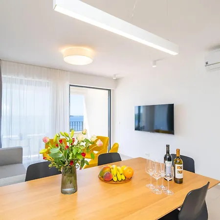 Soline Rocks 5* Mlini