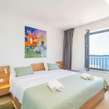 Resort Soline Rocks 5*