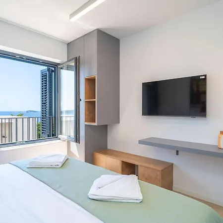 Üdülőközpont Soline Rocks 5*