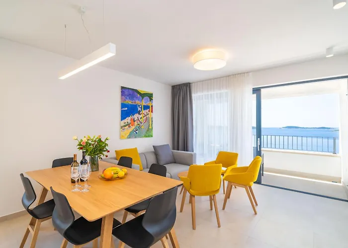 Üdülőközpont Soline Rocks 5*